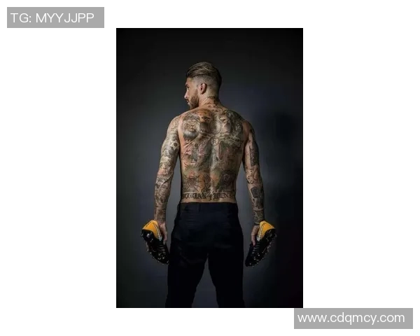 脚部纹身与足球明星的完美结合展现个性与风格的魅力