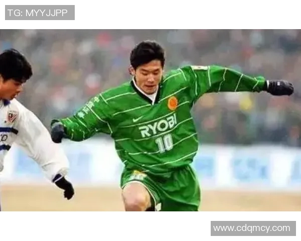 短跑速度与足球技巧并存的明星球员们的精彩表现与成就